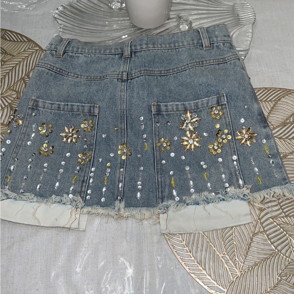 Mini skirt - Picture 2 of 2